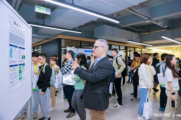 星空体育平台赞助的里尔受邀参加首届农业与植物合成生物学国际研讨会